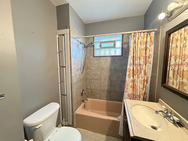 418 Colvin Ave — Photo 10
