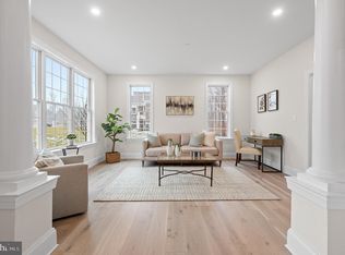 213 Bellflower Ln, Newtown Square, PA 19073