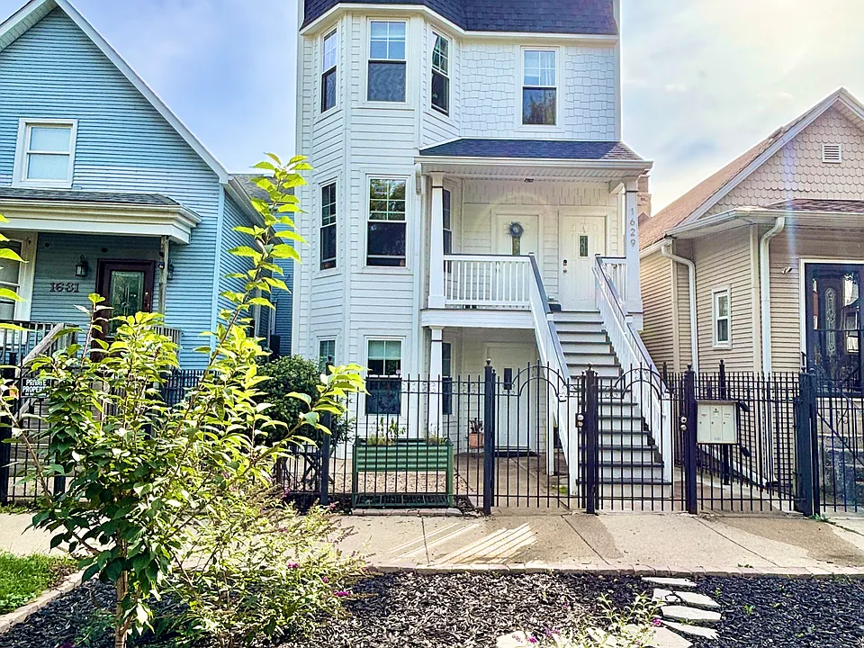 1629 N Sawyer Ave #3