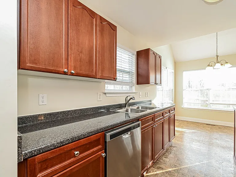 1565 Bridgecrest Dr — Photo 9