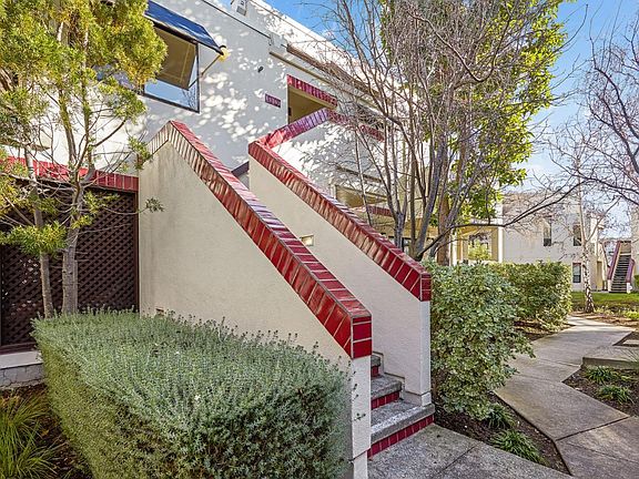 3rd image of 524 Shorebird Cir Unit 15202