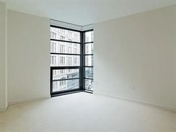 580 Washington St #501 — Photo 14