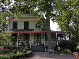 14 S Park Ave, Hinsdale, IL 60521