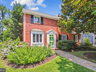 711 N Overlook Dr, Alexandria, VA, 22305
