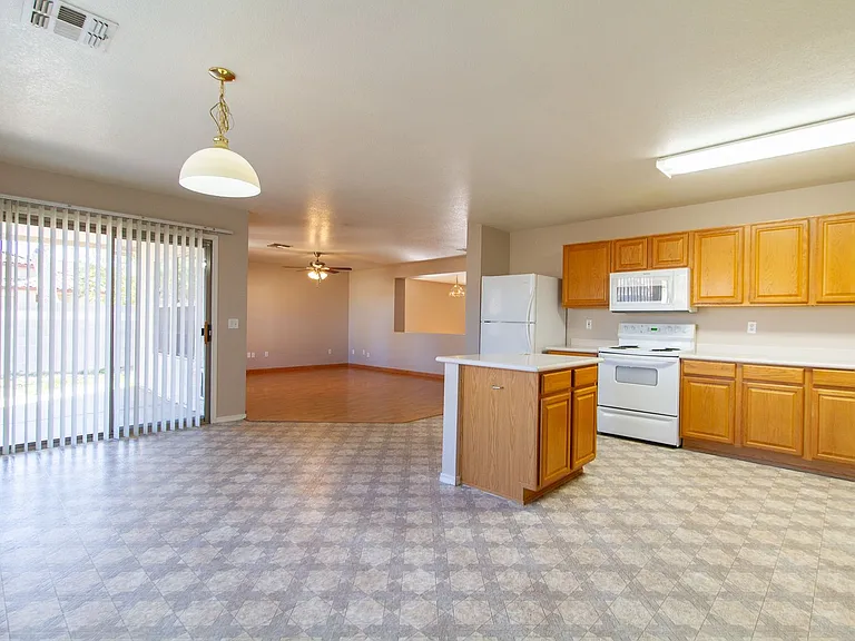 8566 E Desert Ln — Photo 8
