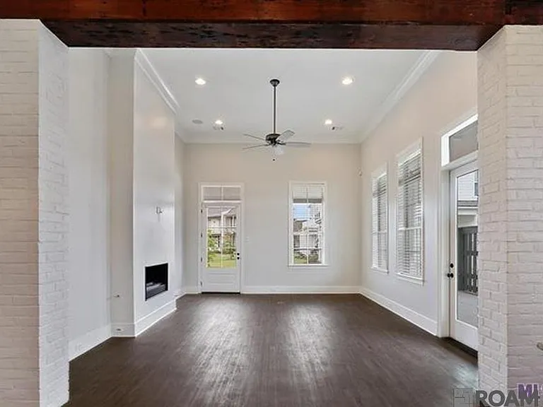 10931 N Creek Ln — Photo 2