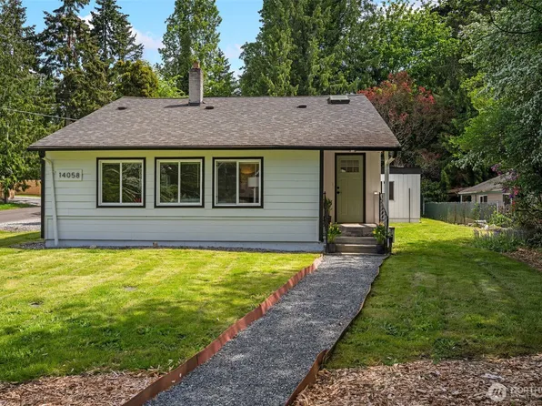 14058 20th Avenue NE Unit A, Seattle, WA 98125