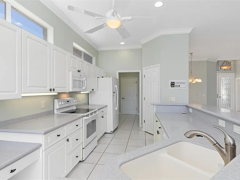 26040 Feathersound Dr — Photo 12