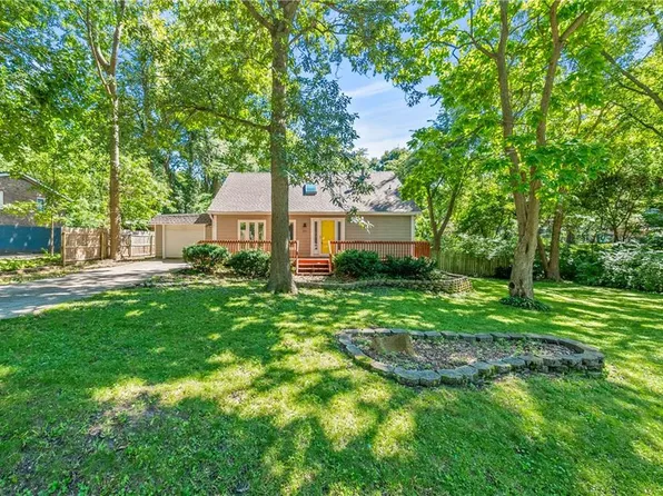 601 NE 114th St, Kansas City, MO 64155