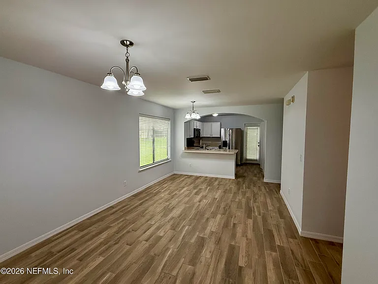 622 Briar Way Ln — Photo 2