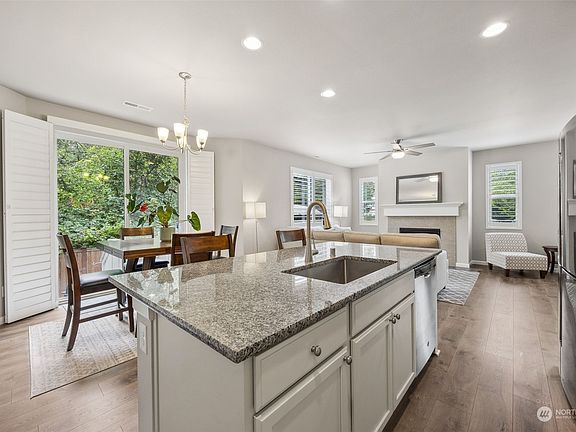 5th image of 8247 22nd Avenue SE