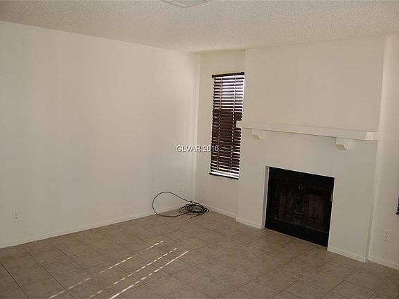 2nd image of 905 Staffordshire Cir APT C