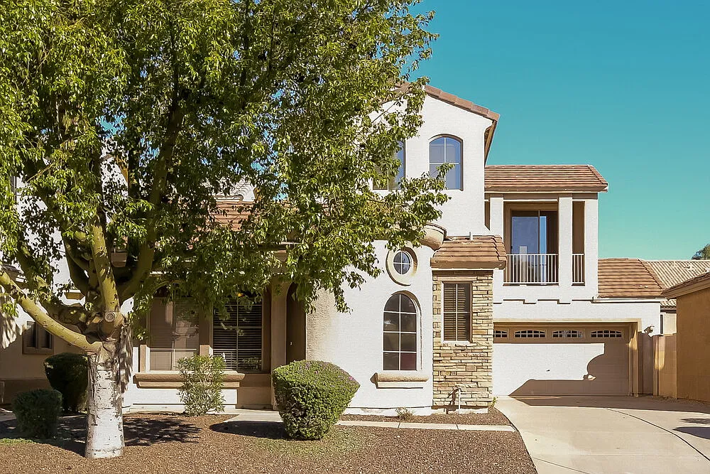 3 bed, 2.5 bath, 1425 sqft, $2,030 — Photo 1