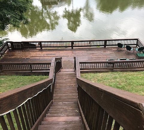 Easy access to dock