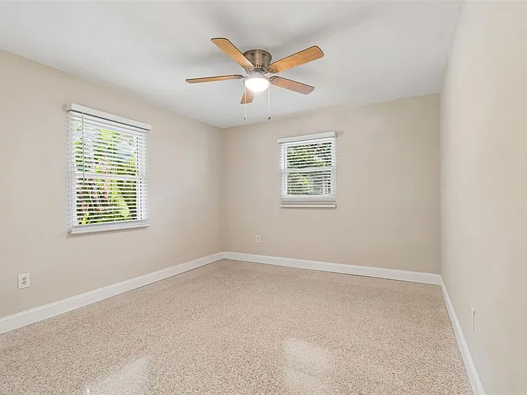 200 Evelyn Ave — Photo 13
