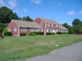 35 Mile Creek Rd APT 2B, Old Lyme, CT 06371