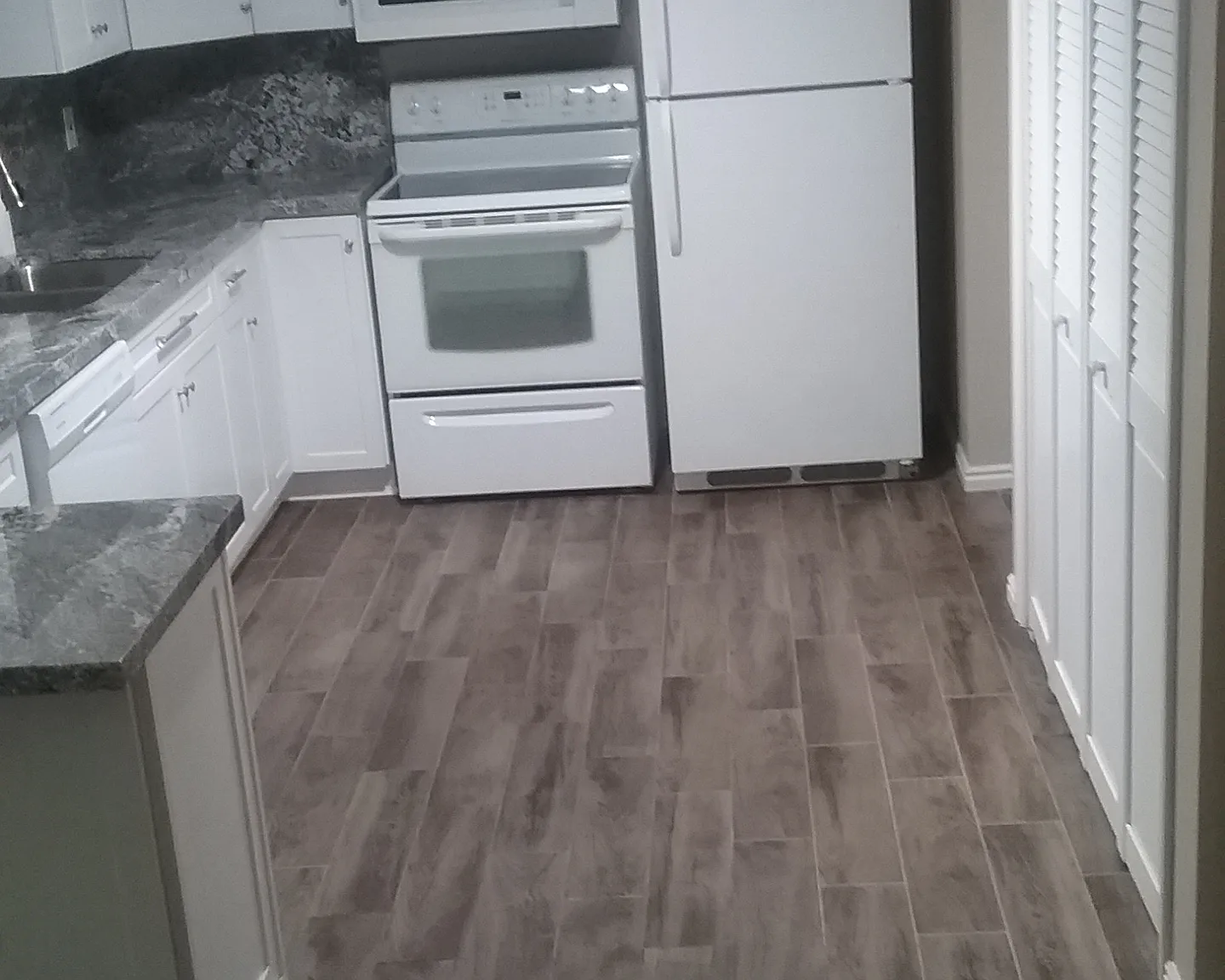 2 bed, 900 sqft, $1,600 — Photo 3