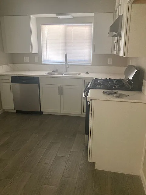 3 bed, 1025 sqft, $1,650 — Photo 4