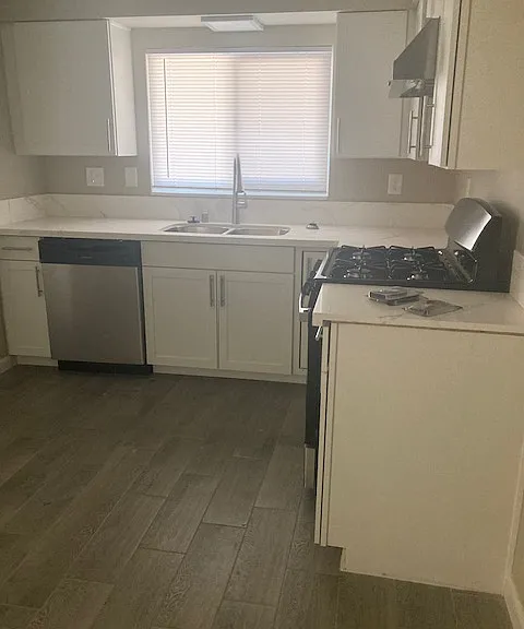 216 N Lane St — Photo 4