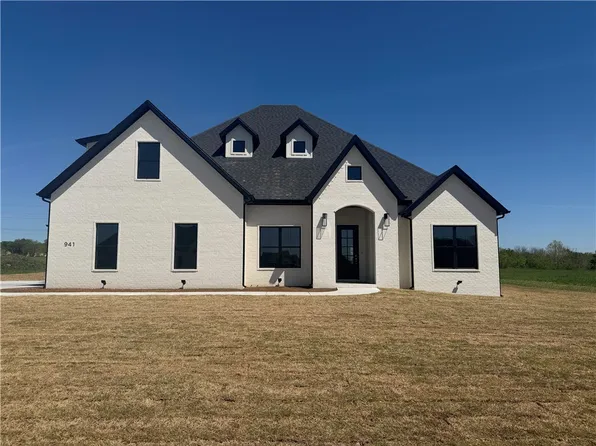 941 Noah St, Fayetteville, AR 72703