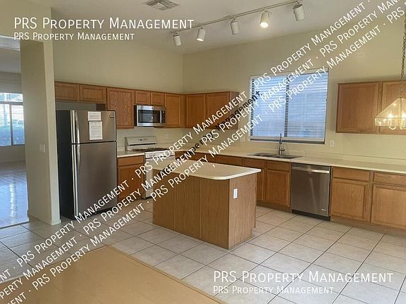 4th image of 2165 W Olive Way