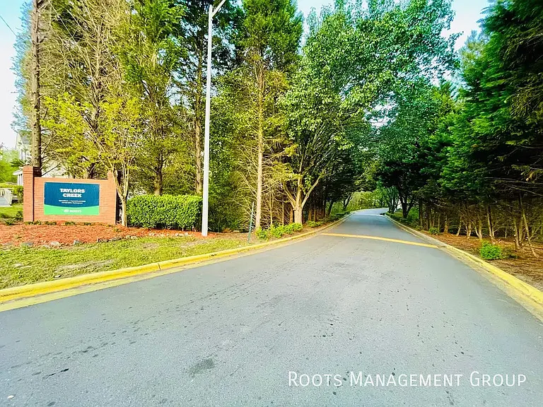 313 Pelican Ct #106 — Photo 2