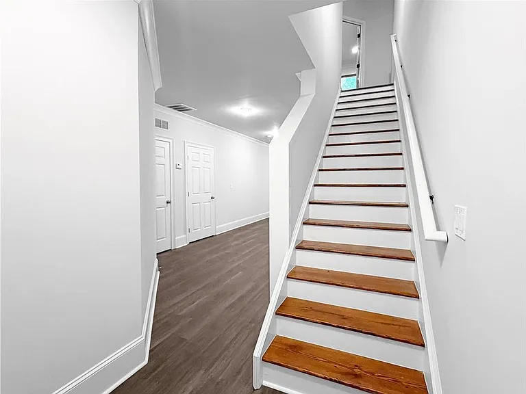 3239 Claudia Ct — Photo 30