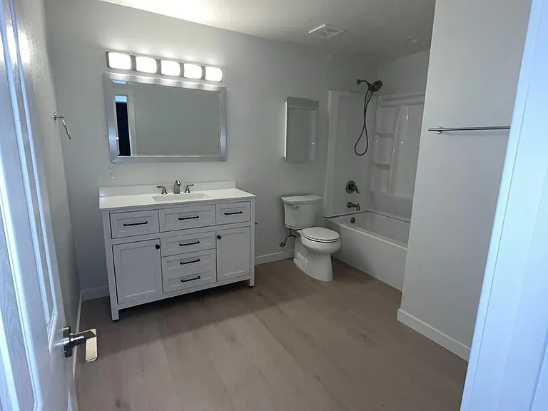 121 E Santa Cruz Dr — Photo 10