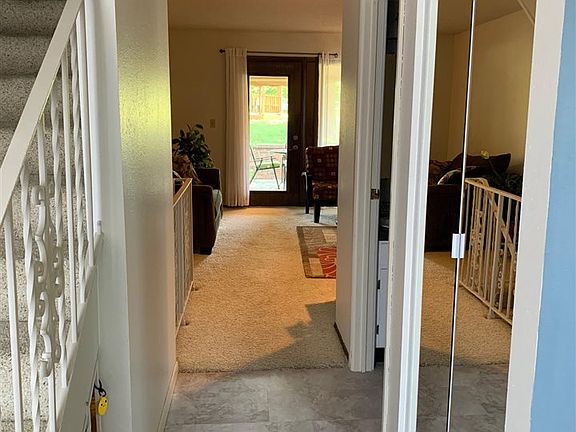 5th image of 111 S Summit St #1-B