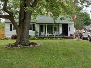 725 McPherson St, Howell, MI 48843