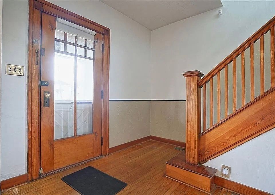 1st image of 703 Carlisle Ave