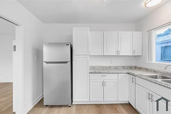 Studio, $1,595 — Photo 4