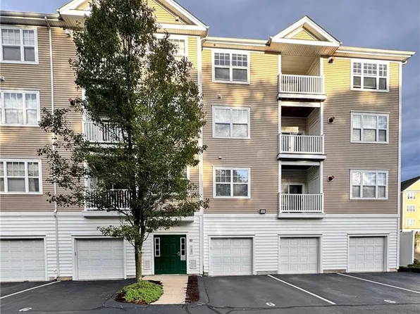 108 Mill St APT 202, Woonsocket, RI 02895