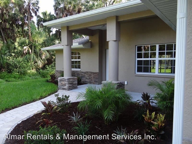 1st image of 1470 Pelican Ln