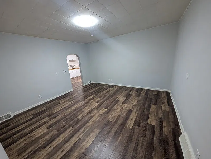 2 bed, 1.0 bath, 850 sqft, $925 — Photo 4