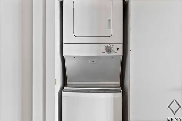 Rented by ERNY LLC | media 29