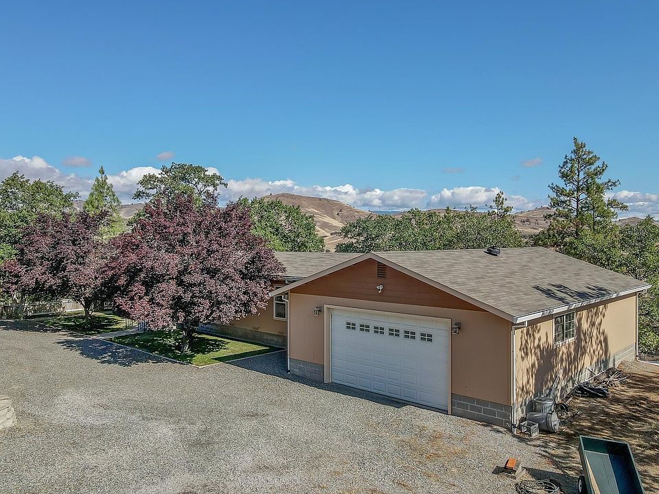 2916 Cougar St, Hornbrook, CA 96044 Zillow