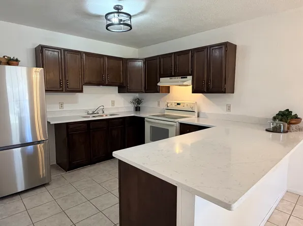 2400 N Grand Ave APT B, Roswell, NM 88201