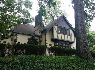 1982 Hanover Dr, East Cleveland, OH