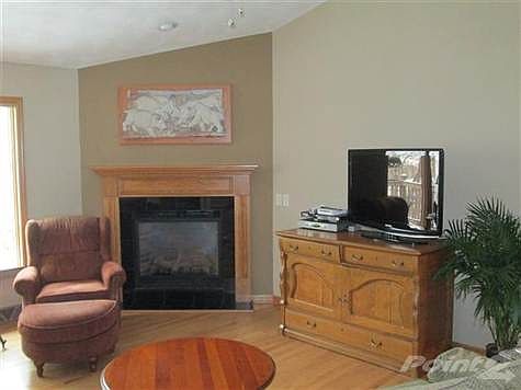 3rd image of 2411 Oakbrook Ct