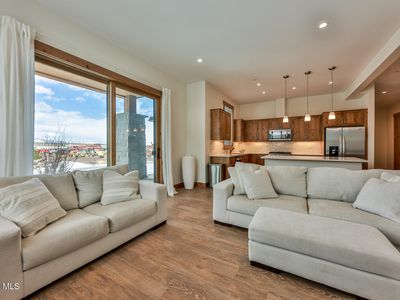 18 MEADOW CREEK LANE #D-101, Fraser, CO, 80442