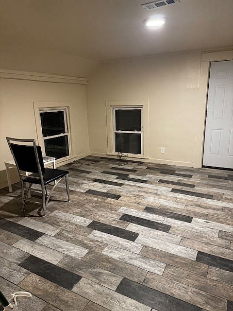 1st image of 134 Hawley St #2