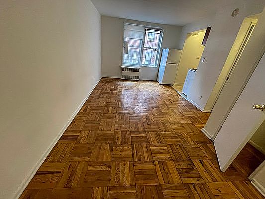 3rd image of 75-14 Woodside Ave #L4