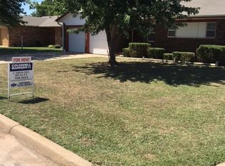 1025 NW 8th St, Moore, OK 73160