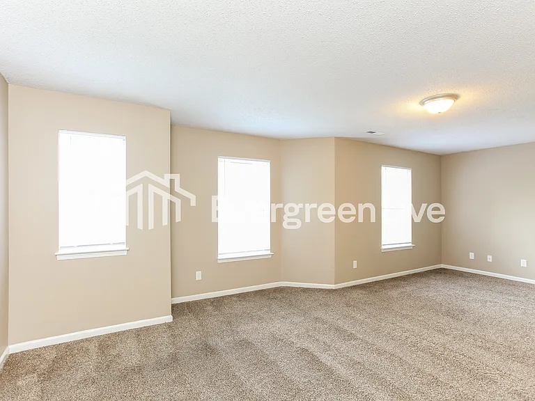 4405 Fullwood Ct — Photo 9