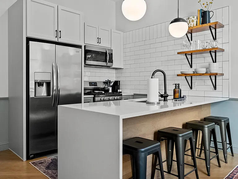 2212 Morris Ave #300 — Photo 26
