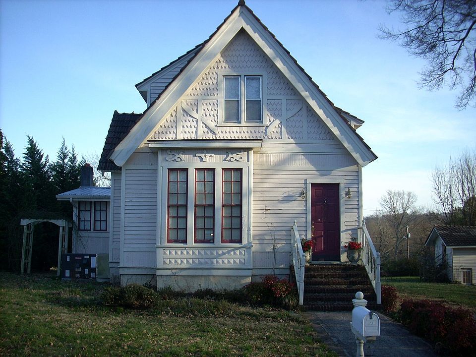1st image of 412 Midlake Dr