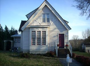 412 Midlake Dr, Knoxville, TN 37918