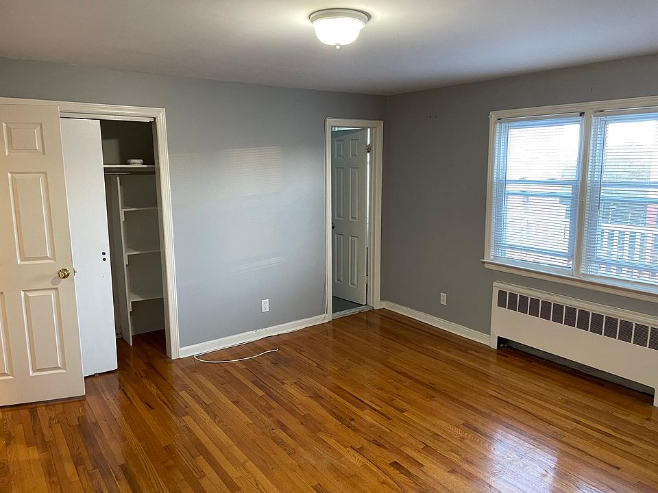1st image of 139 Lincoln Ave Floor 1