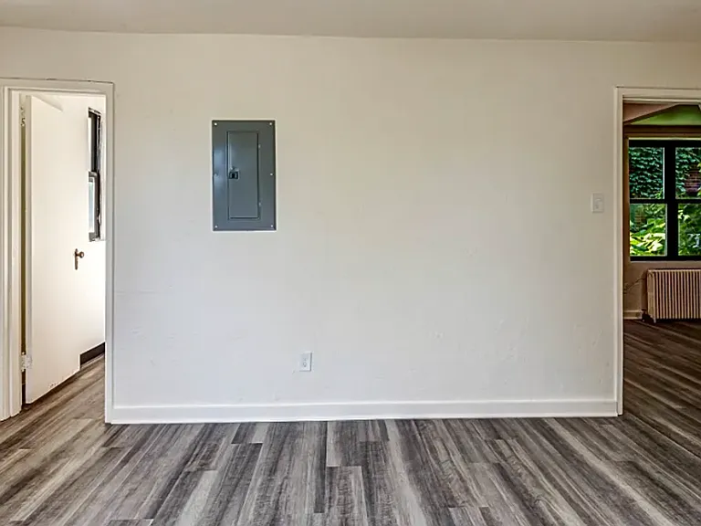 3310 Brownsville Rd — Photo 13